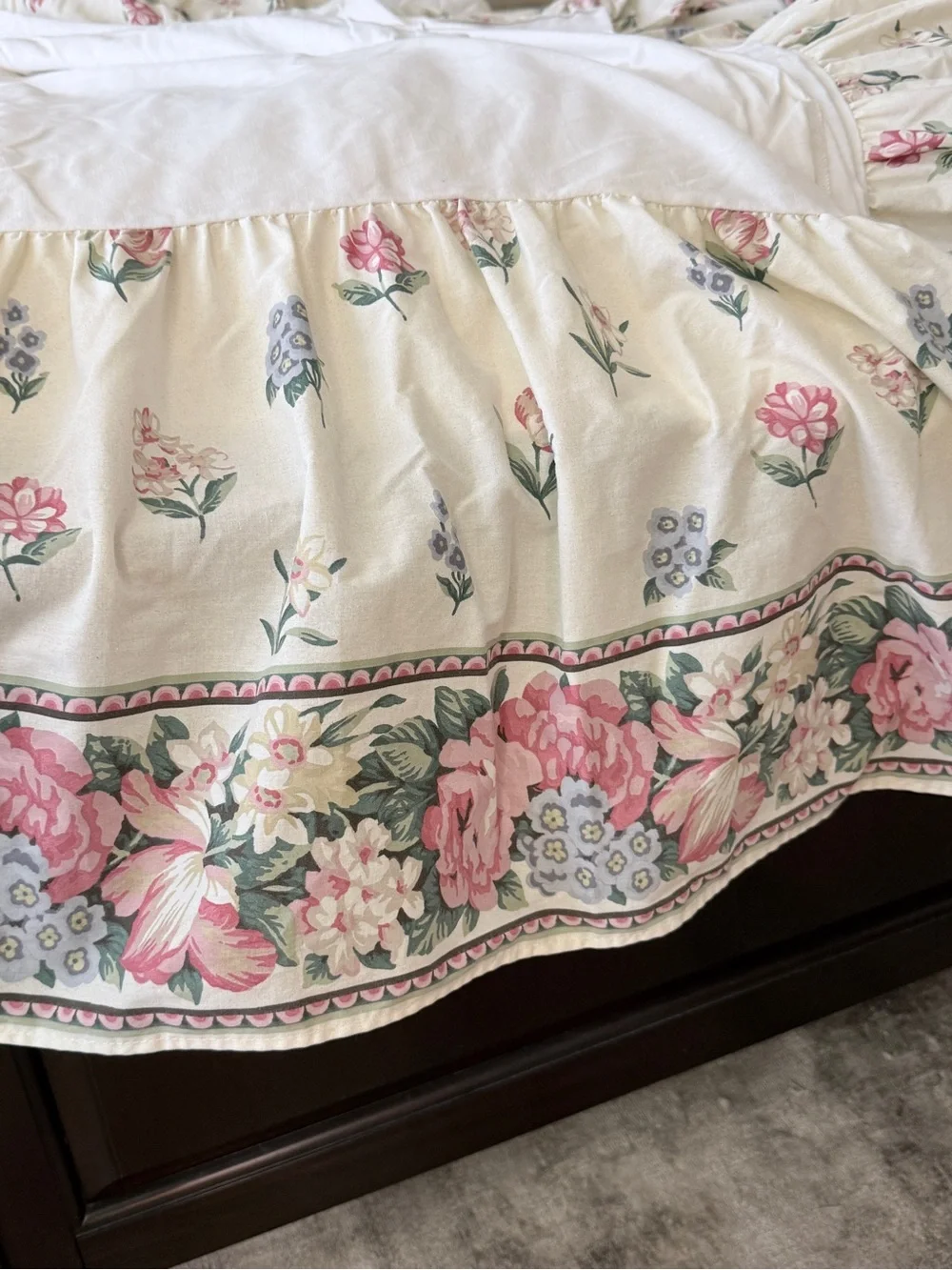 Wamsutta Cottagecore Bouquet Bedskirt Queen